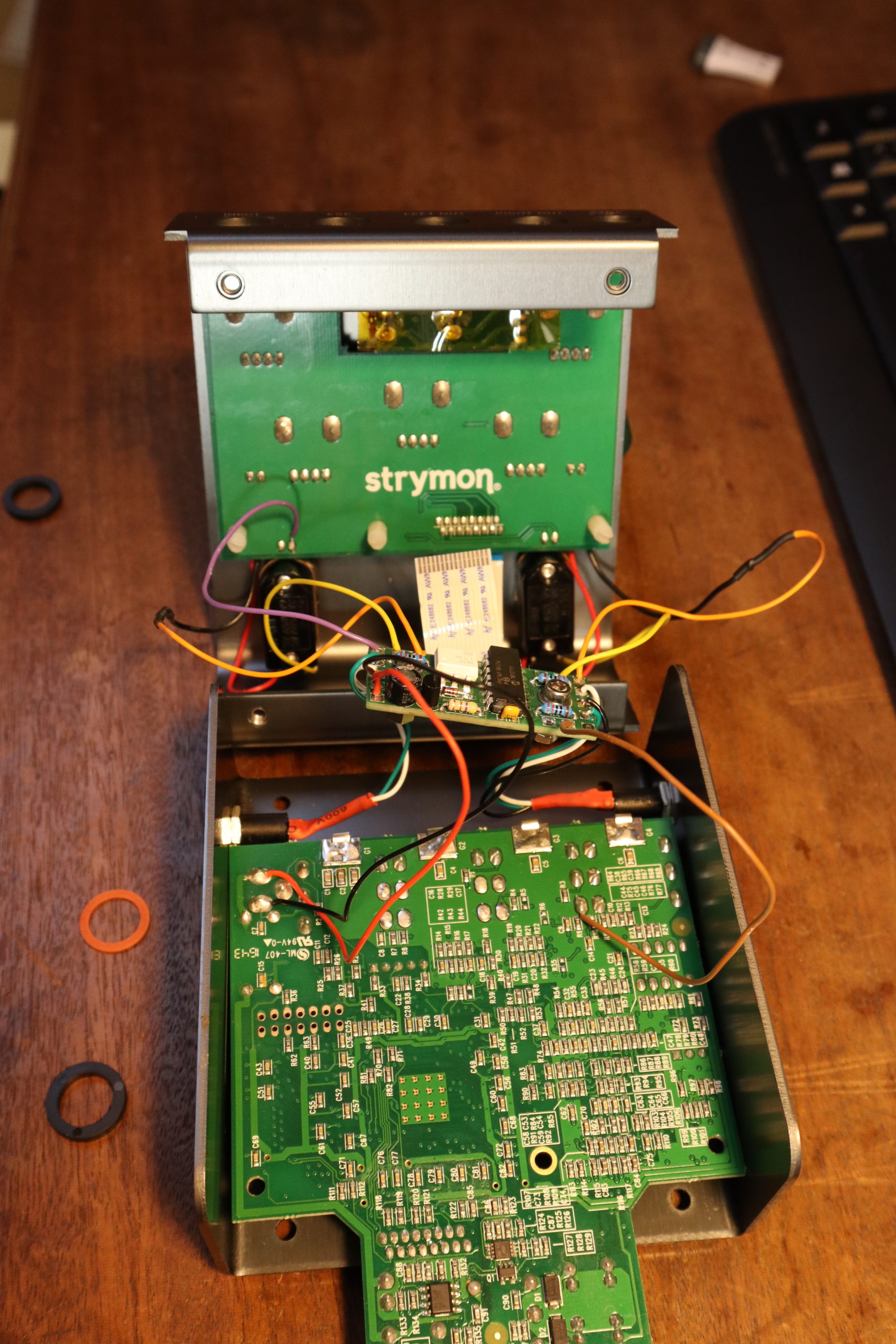GoblinSPST and Strymon El Capistan Oscillator Devices