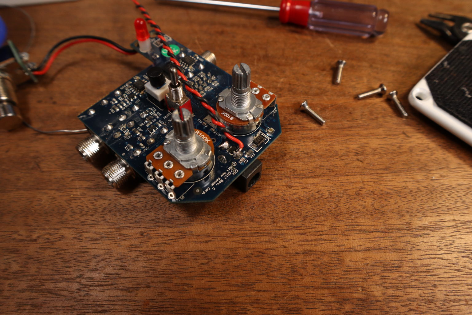 GoblinEXP and EHX Pitch Fork Oscillator Devices